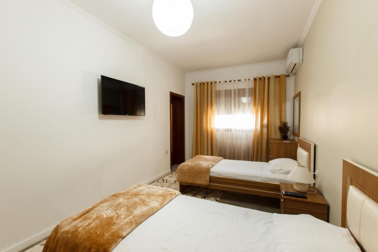 The Luxe Apartments จีโรคาสเตอร์ ภายนอก รูปภาพ