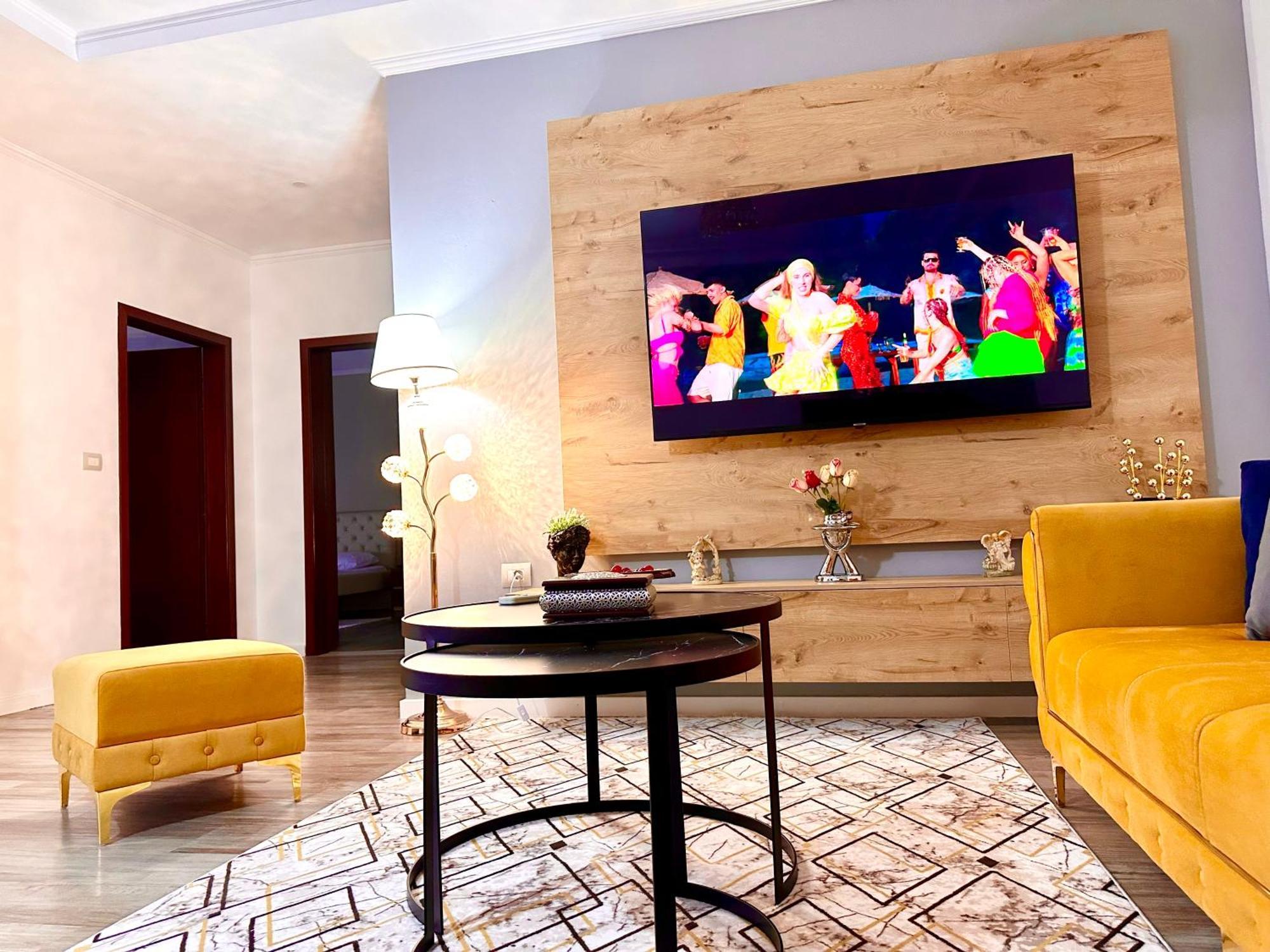 The Luxe Apartments จีโรคาสเตอร์ ภายนอก รูปภาพ
