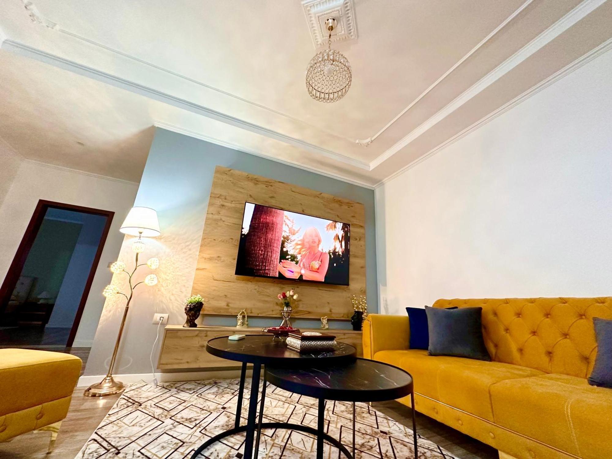 The Luxe Apartments จีโรคาสเตอร์ ภายนอก รูปภาพ